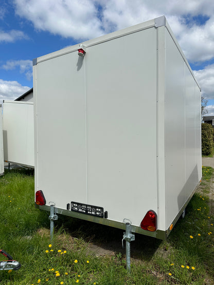 WC-Anhänger Damen/Herren mit Toilette und Dusche