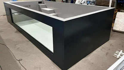 Polypropylen-Schwimmbecken (6,5 m x 2,5 m) mit 4 m großem Fenster