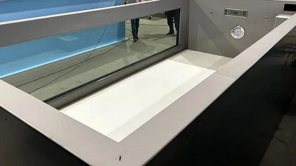 Polypropylen-Schwimmbecken (6,5 m x 2,5 m) mit 4 m großem Fenster