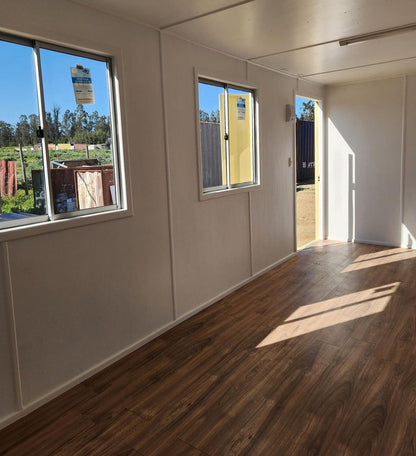 Büro aus einem Schiffscontainer, 24 m² (Ref: 10882)