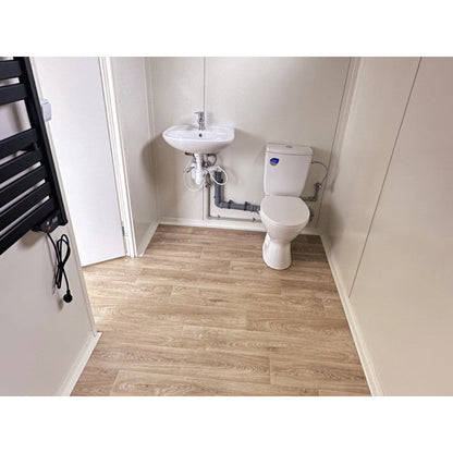 Hochcontainer 7x3 m mit großen Vitrinen / Klimaanlage / Badezimmer (Ref: 5905)