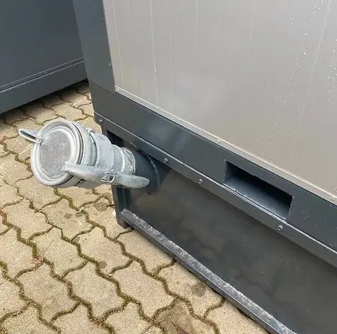 Toilettenkabine mit Doppelkabine (Ref: S2195)