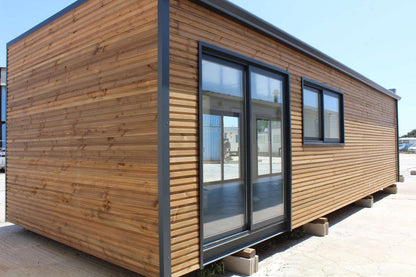 KVIP-Modul im offenen Stil, verkleidet mit Holz und Viroc (Ref: 26017)