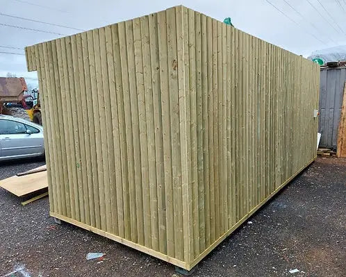 Containermodul – mit Massivholzrahmen