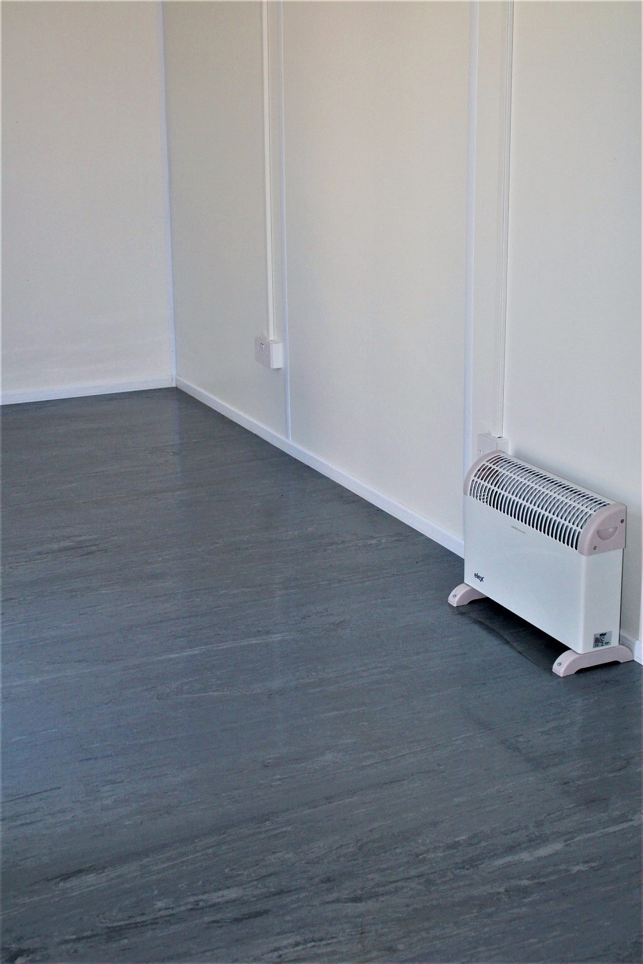 20-Fuß-Bürocontainer mit 2 Fenstern (Ref:1096)