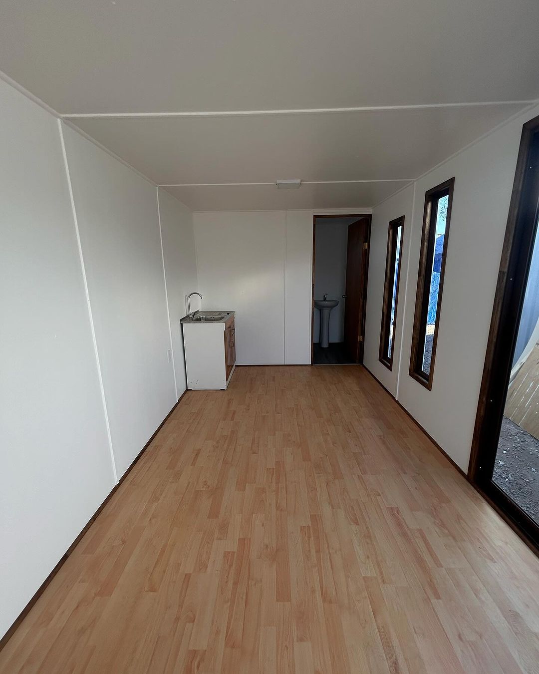 Bürocontainer 6×2,42 m -15 m² (Ref: 20123)