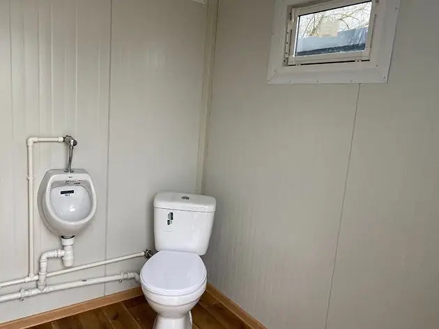 Toilettenkabine mit Doppelkabine (Ref: S2195)