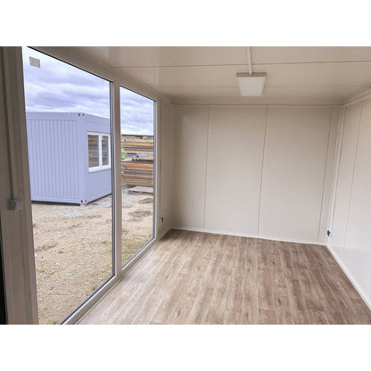 Hochcontainer 7x3 m mit großen Vitrinen / Klimaanlage / Badezimmer (Ref: 5905)