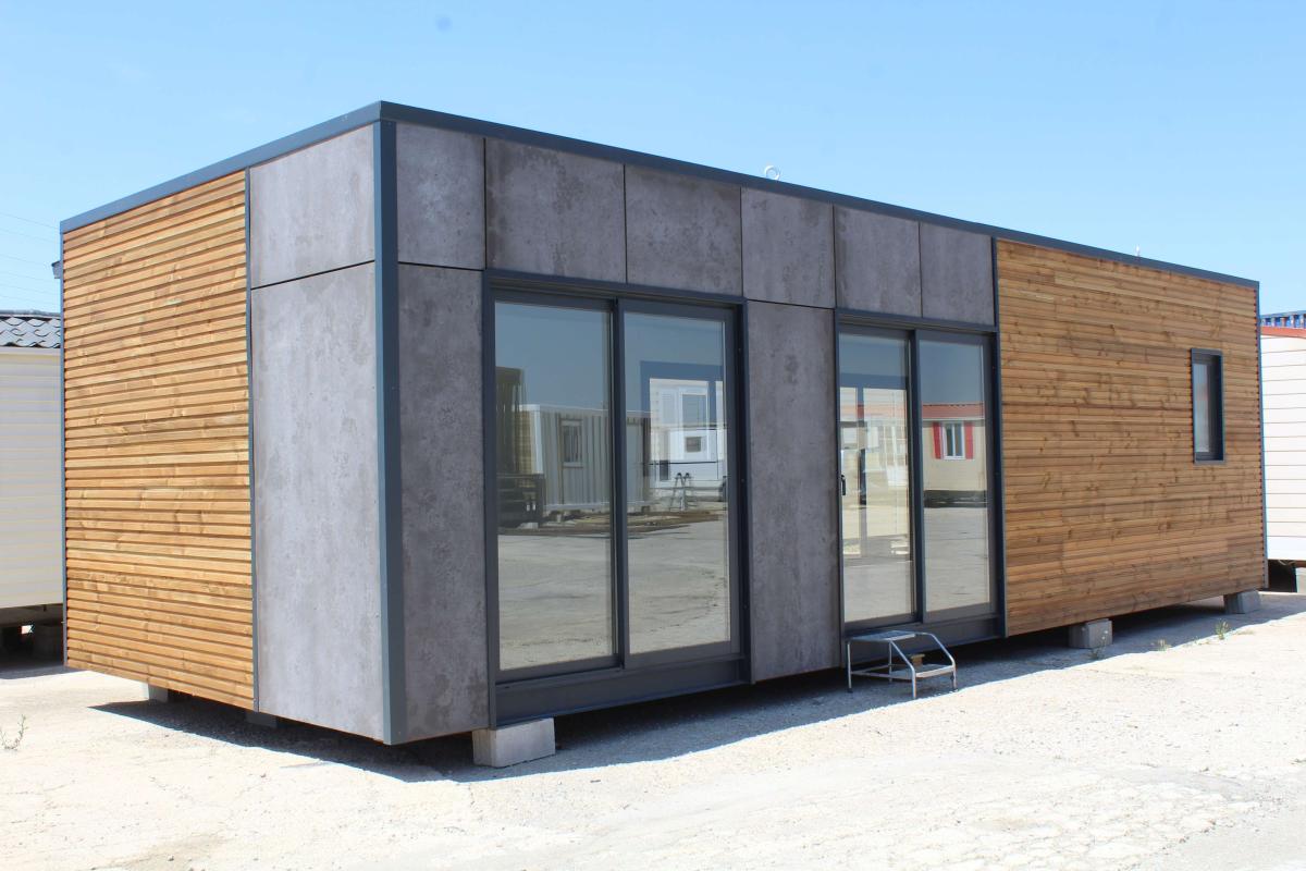 KVIP-Modul im offenen Stil, verkleidet mit Holz und Viroc (Ref: 26017)