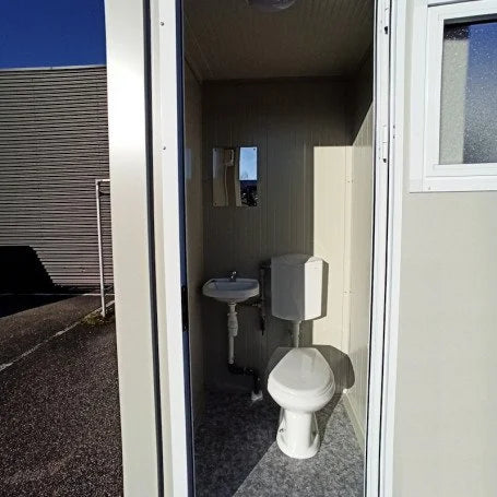 Neues Sanitärmodul S1 mit Toilette und Waschbecken (Ref: S2102)