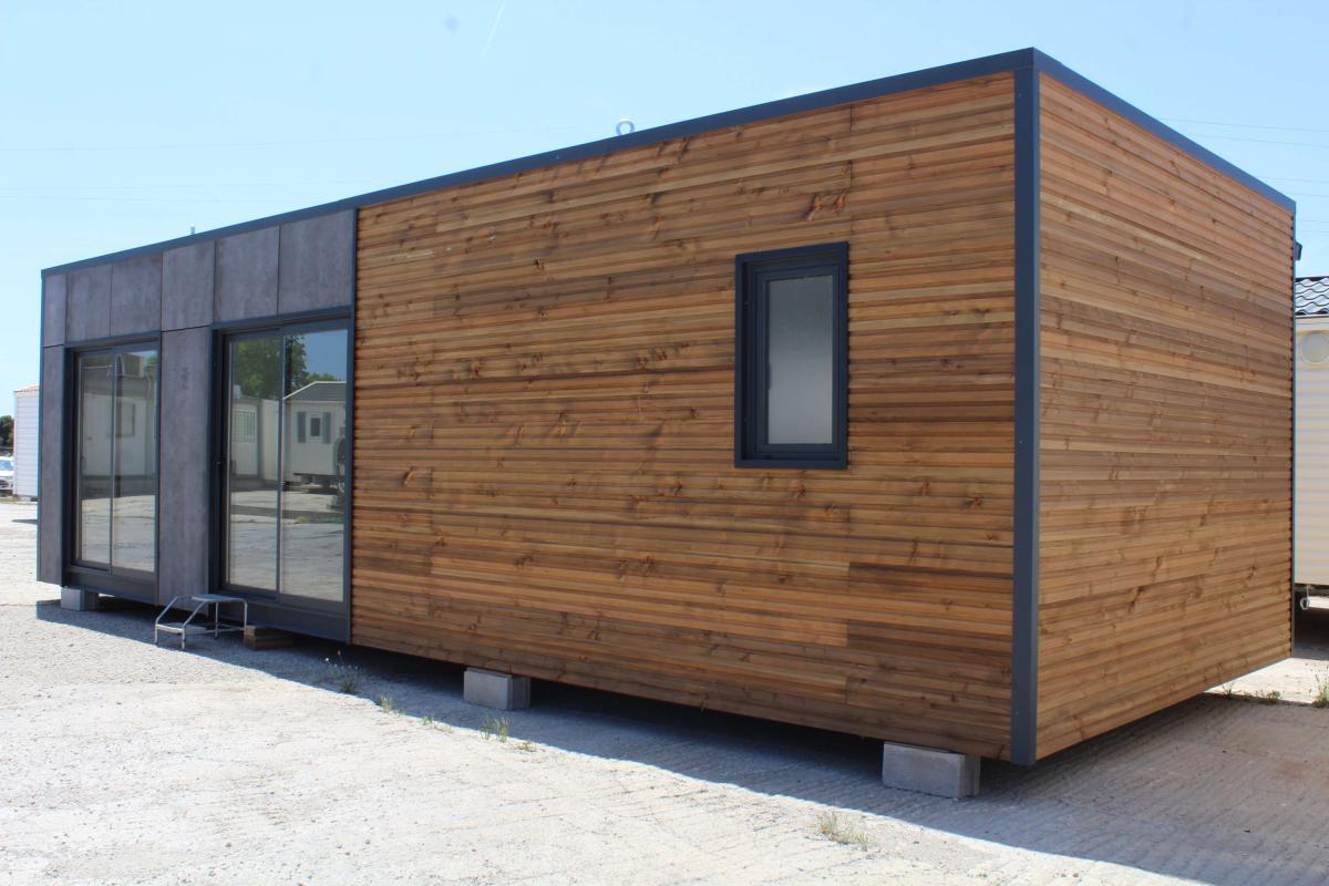 KVIP-Modul im offenen Stil, verkleidet mit Holz und Viroc (Ref: 26017)
